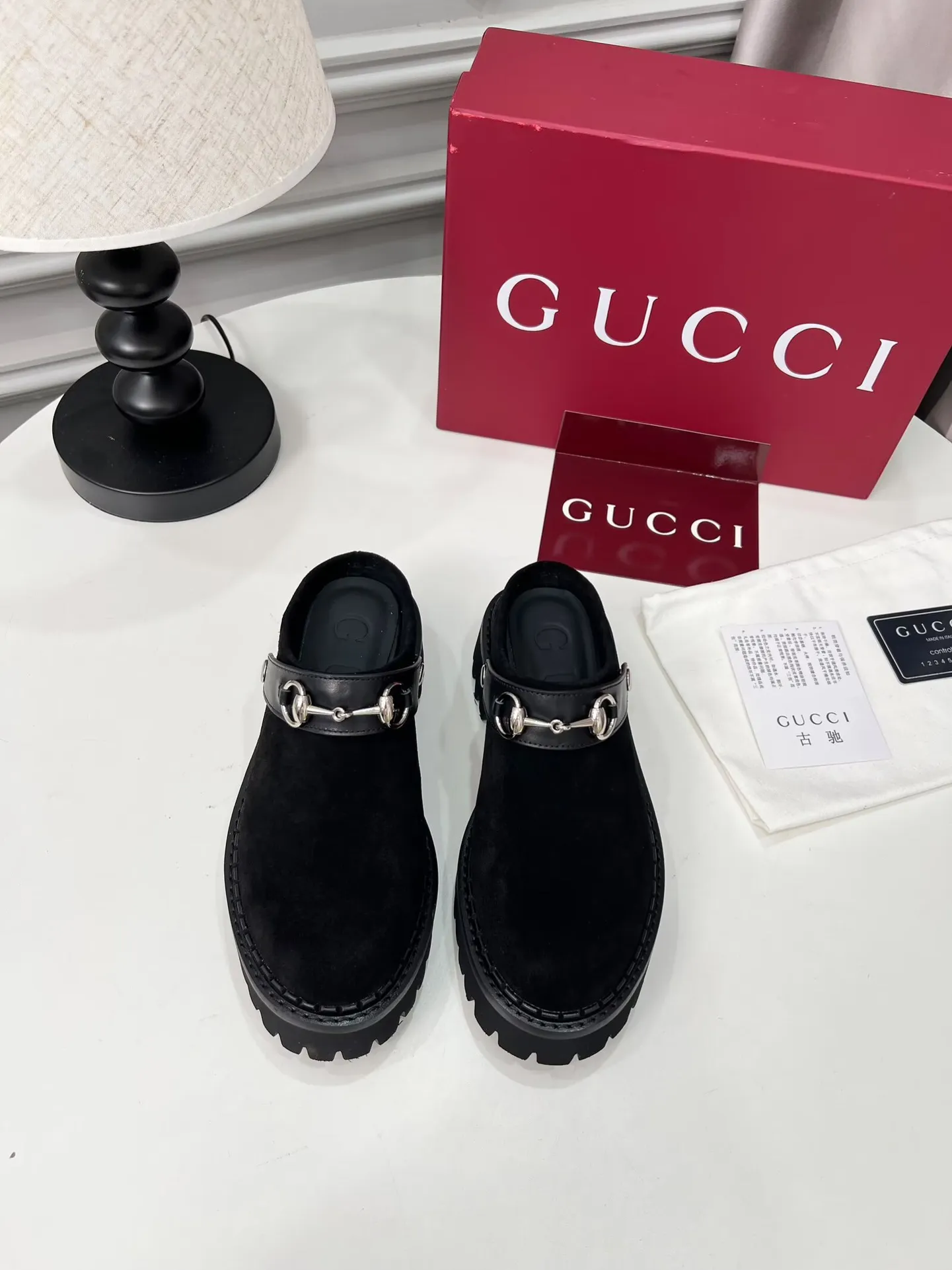 👟👟Ex-factory price 480👟👟 GUCCI British-style fashion slippers, lazy design back stumbling ➕thick sole increased height, empty back shape looming with exposed ankles, super cool when walking, age-neutral style, wide audience, Fabric: cowhide, mercerized cow suede Lining/foot pad: cowhide Outsole: foam outsole Heel height: 5cm Number of yards: 35-42 (customized numbers at both ends) Color: 4 colors available: black, brown, and military green Packing: card, bag